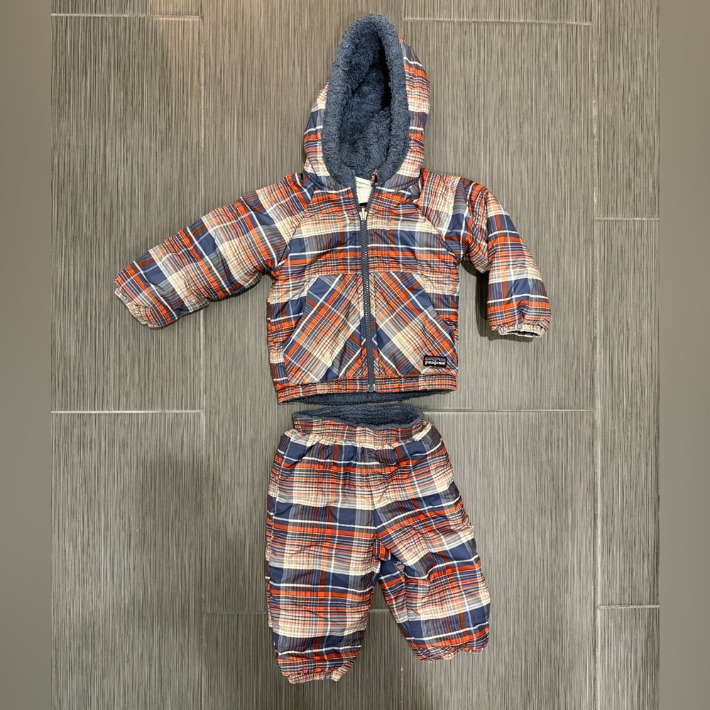 Patagonia Baby Reversible Tribbles Jacket and Snow Pants Set Size 12m